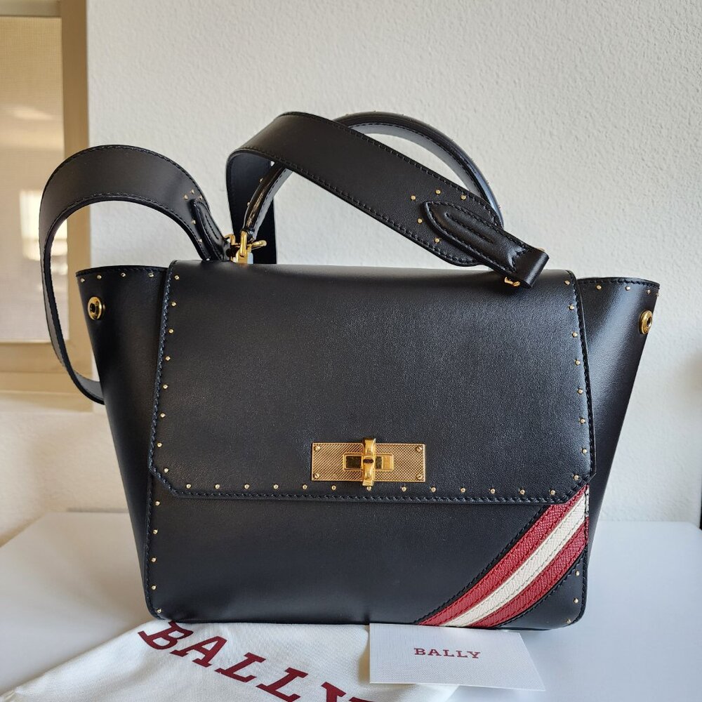 NWT BALLY B Turn SM 2-Way Leather Handbag – Elegant Versatility🖤(#163)